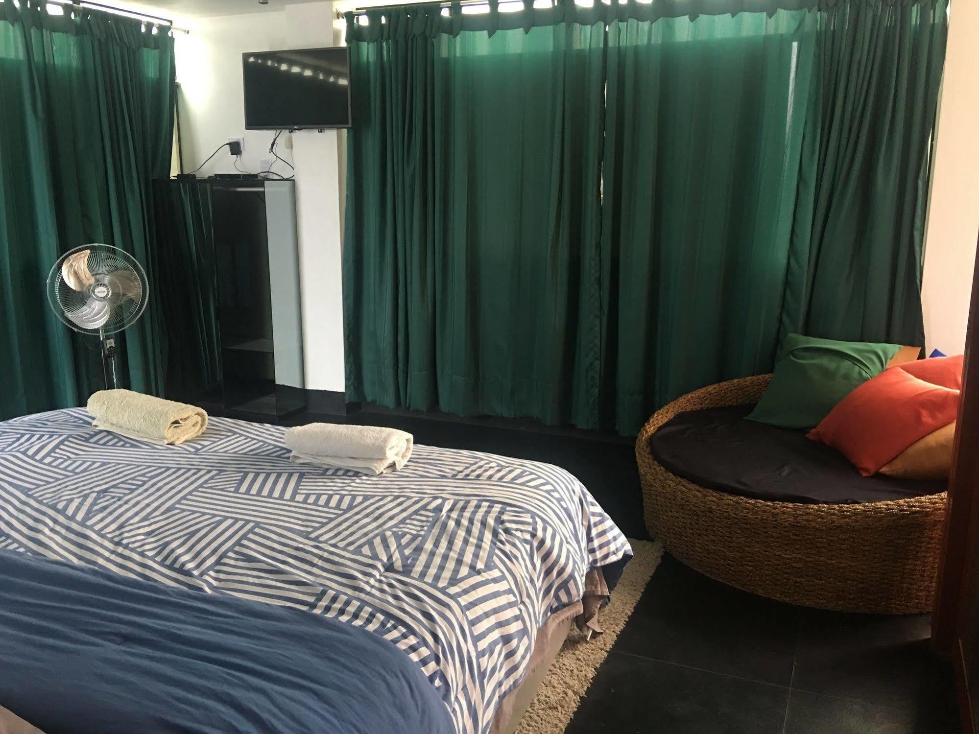 Ica Adventures Bed and Breakfast Esterno foto
