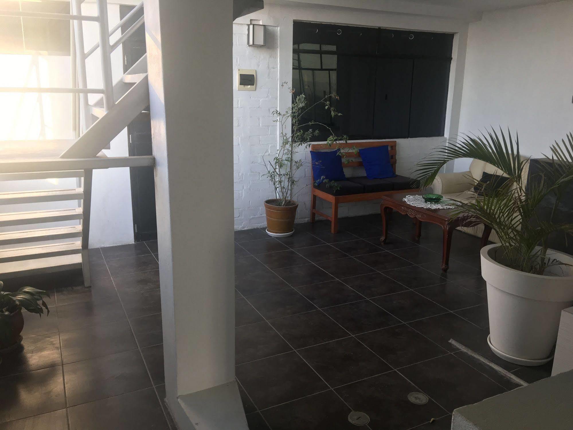 Ica Adventures Bed and Breakfast Esterno foto